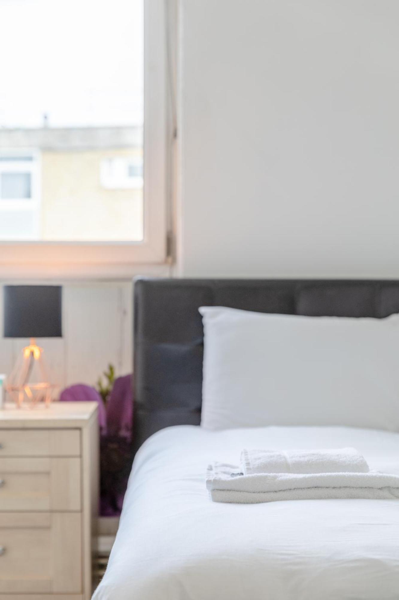 Spacious 3 Bedroom Flat In The Heart Of Shoreditch Лондон Екстер'єр фото